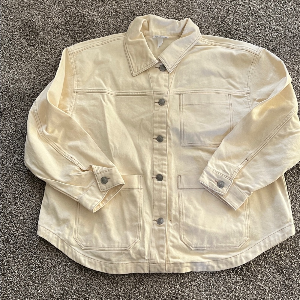 NWOT Trending Future Collective Cream Color Denim Shacket Size Large